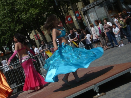 khristina reims danse orientale association adore
